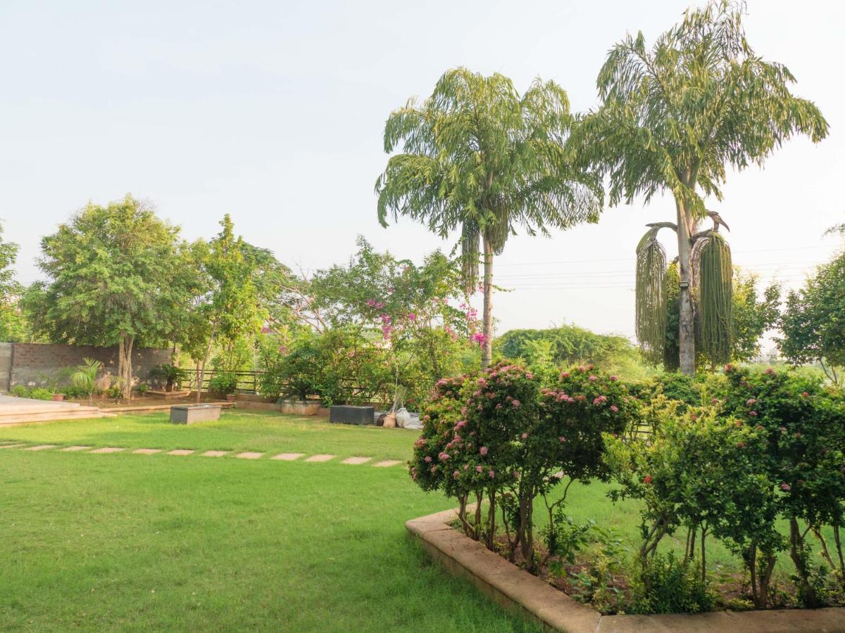 Aashreya Suites Tiruvannāmalai Esterno foto
