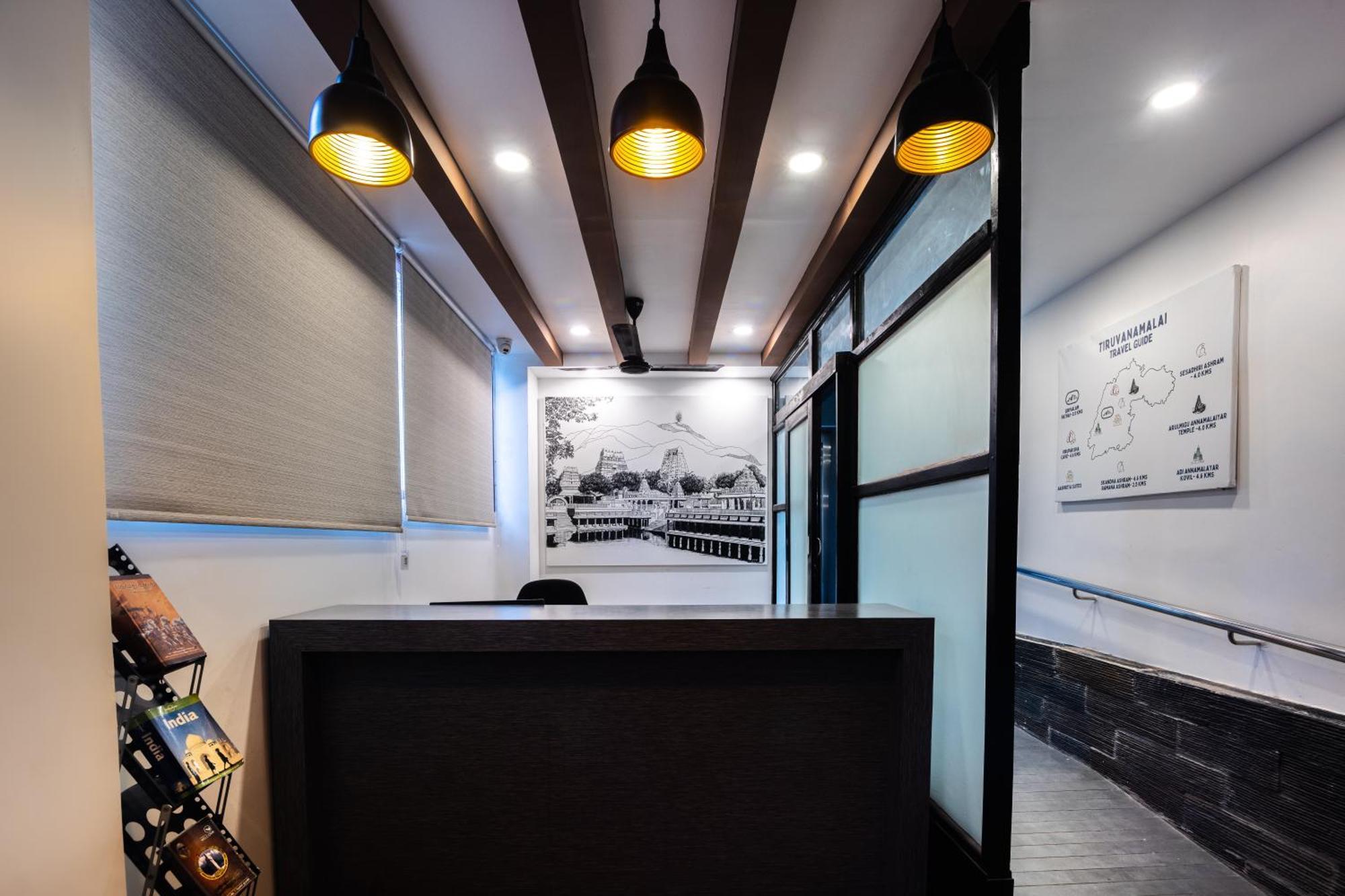 Aashreya Suites Tiruvannāmalai Esterno foto