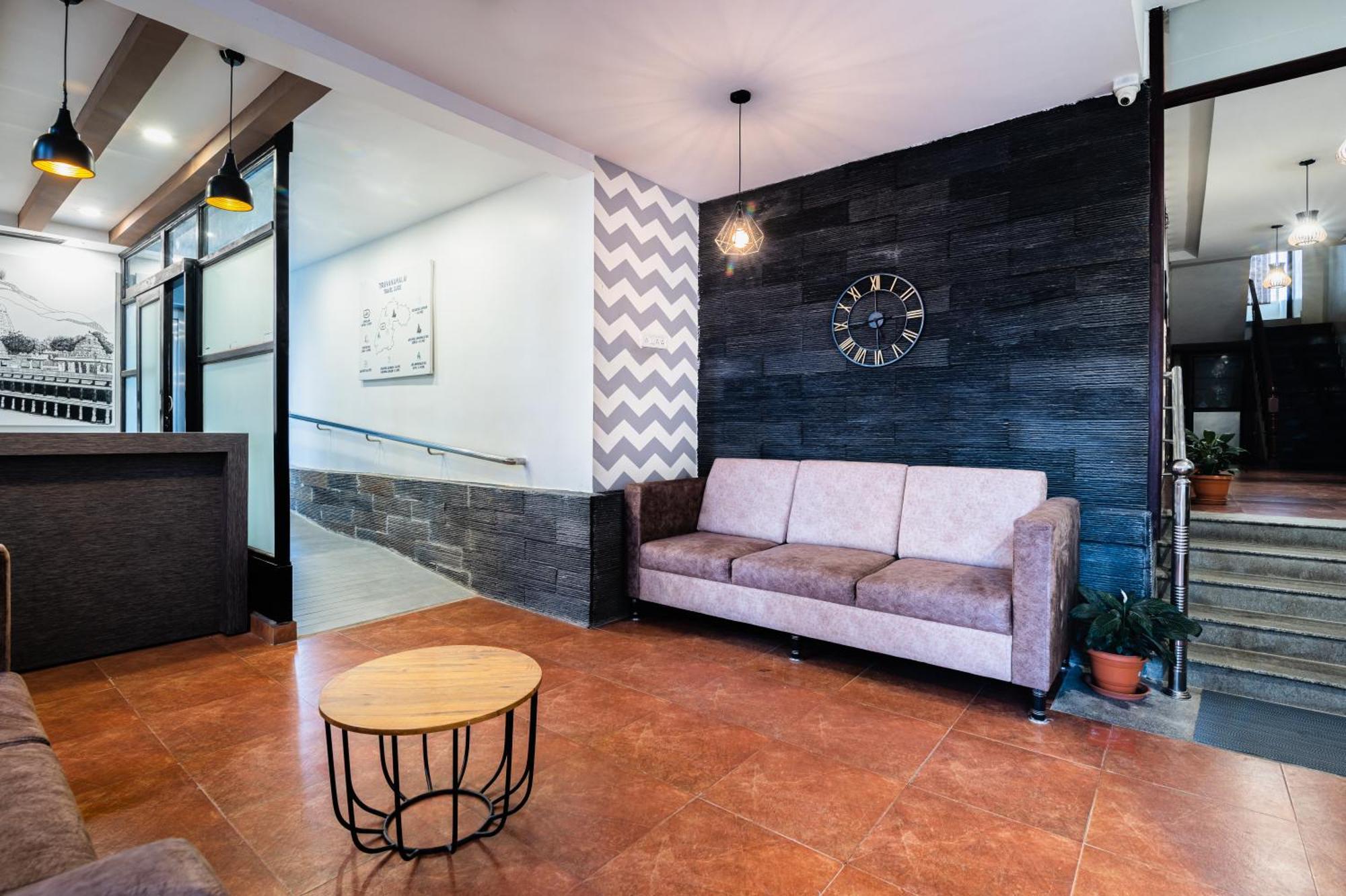 Aashreya Suites Tiruvannāmalai Esterno foto