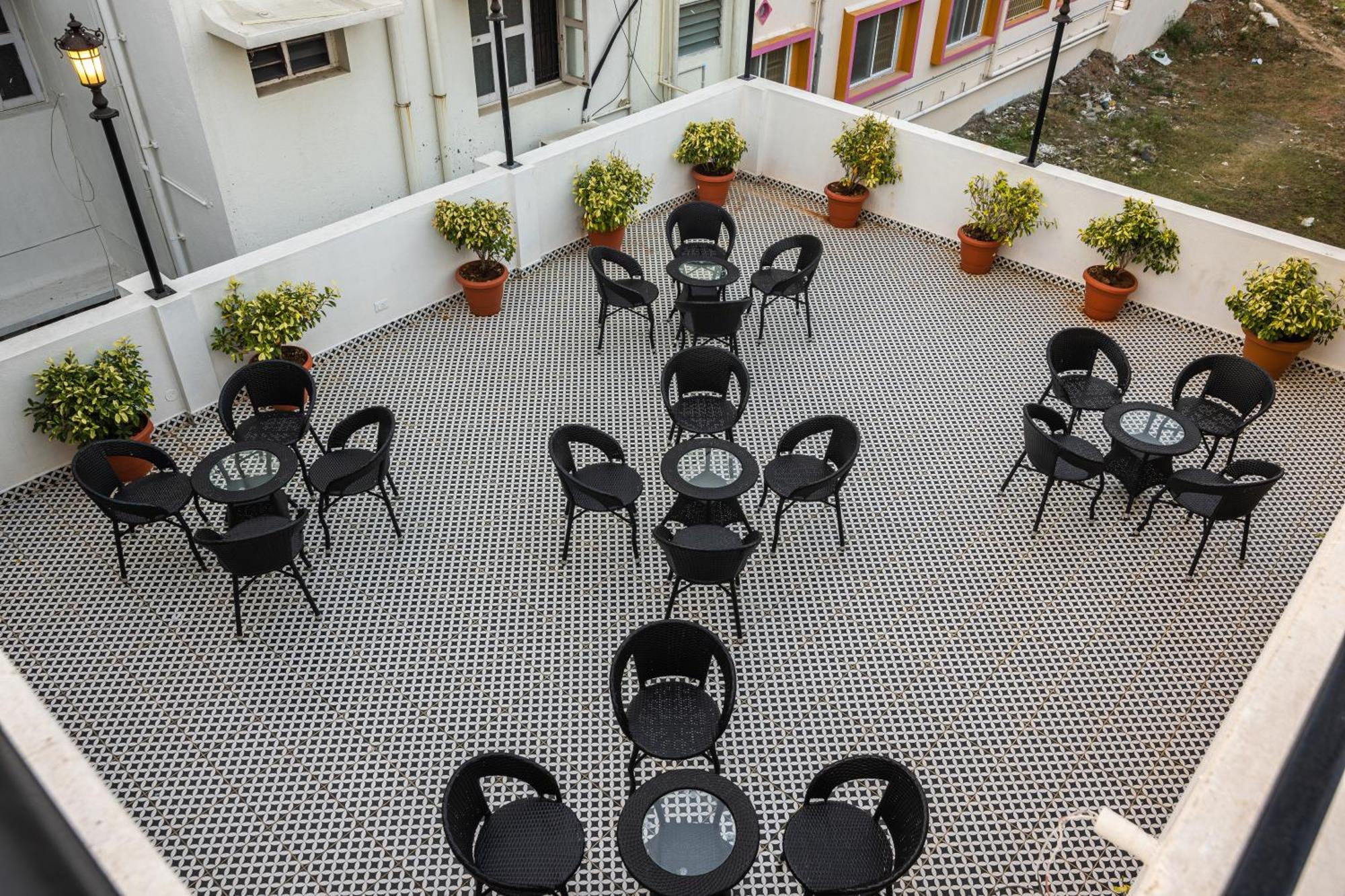 Aashreya Suites Tiruvannāmalai Esterno foto